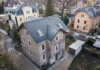 Altes Haus mit modernem, nicht ersichtlichen Solardach in Dresden